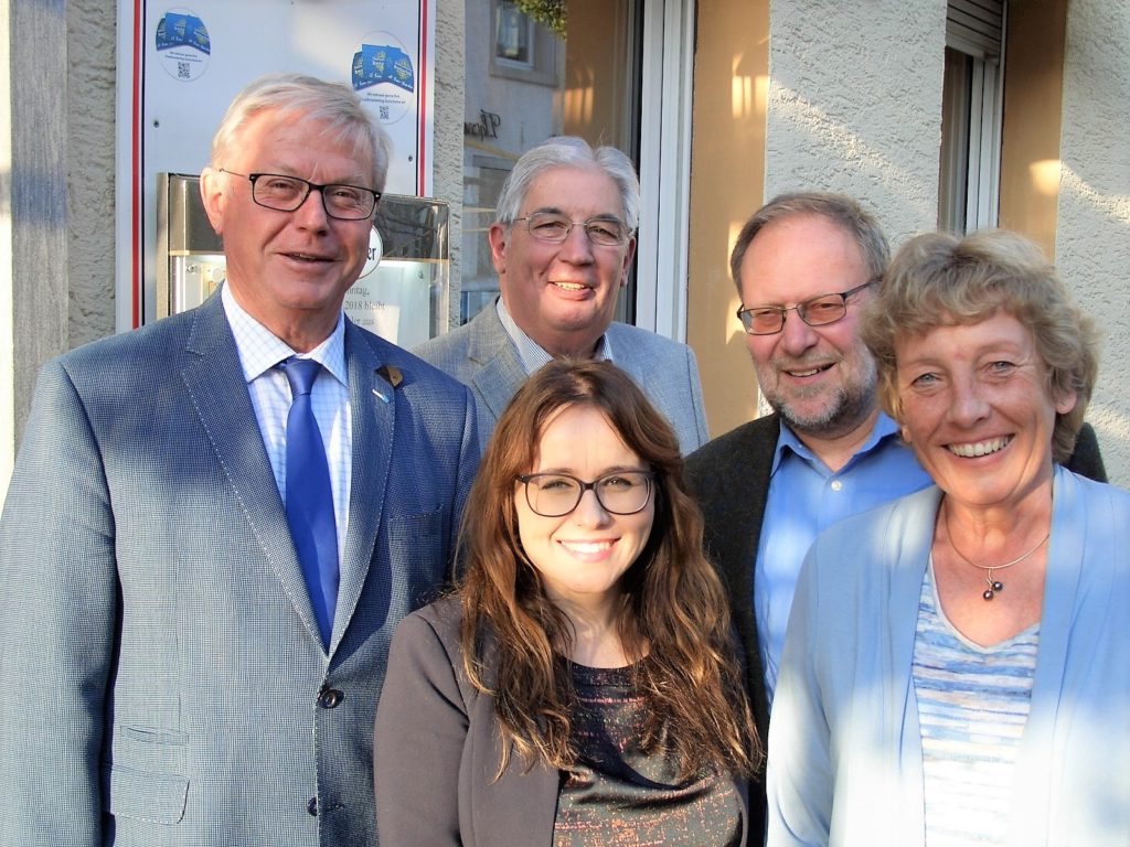 Die gewählten Delegierten Klaus Baumann, Rainer Giesel, Martin Gensler und Ulrike Borowski zusammen mit Cemile Giousouf. Es fehlt: André Dahlhaus.